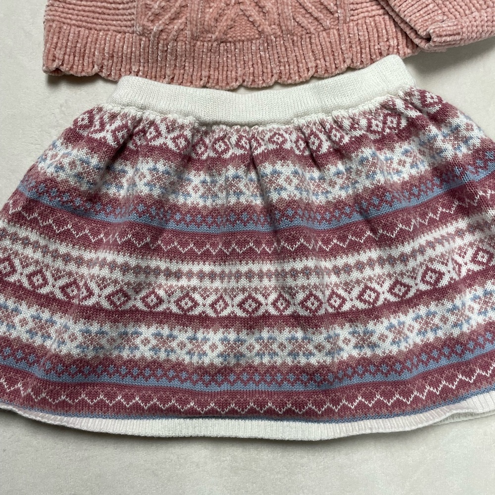 Winter sweater and skirt for girls - Picture 2 of 5